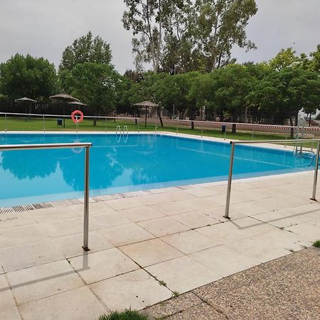 Apartamentos Turisticos Casa Morocho Alagon Del Rio المظهر الخارجي الصورة