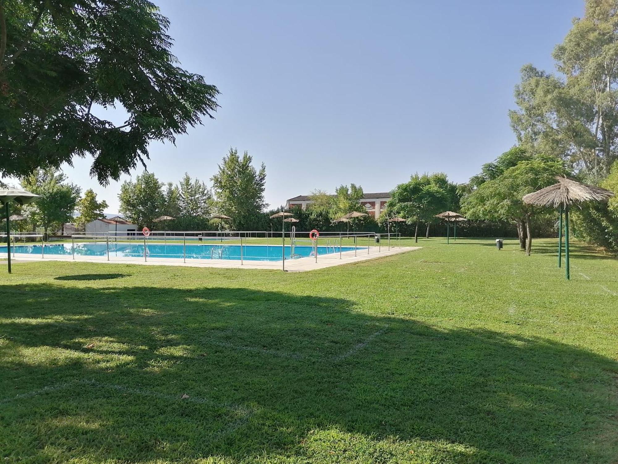 Apartamentos Turisticos Casa Morocho Alagon Del Rio المظهر الخارجي الصورة